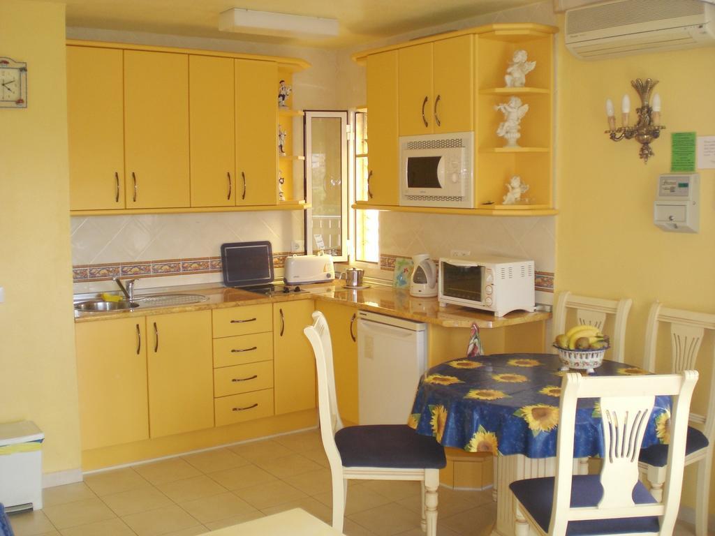 Minerva Jupiter Apartments Бенальмадена Номер фото